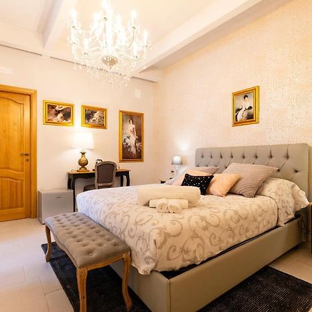 Palazzo Badiale History&Rooms Atella Luaran gambar