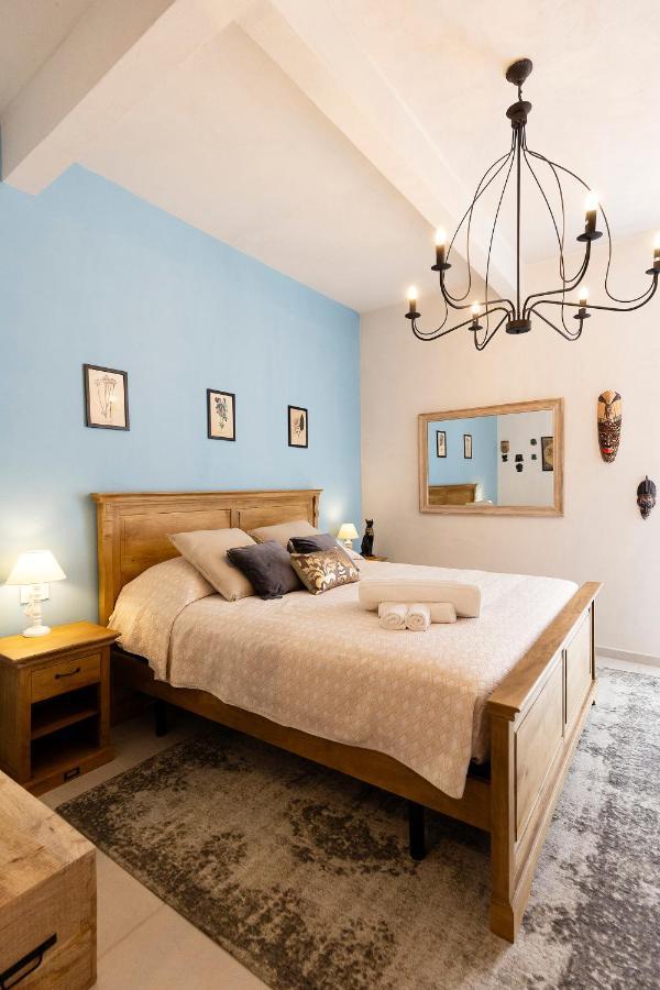 Palazzo Badiale History&Rooms Atella Luaran gambar