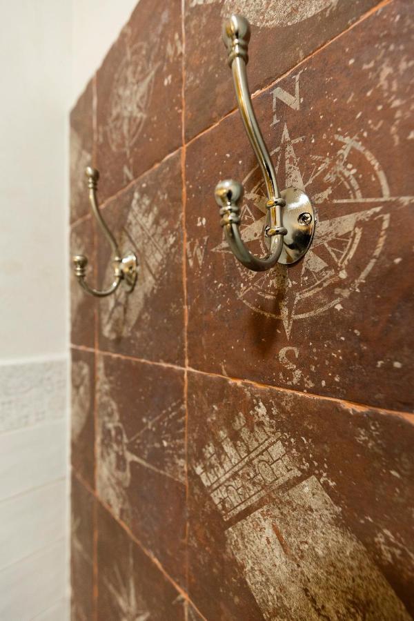 Palazzo Badiale History&Rooms Atella Luaran gambar